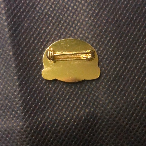 Vintage MI Hummel club 10 years PIN - Picture 3 of 7